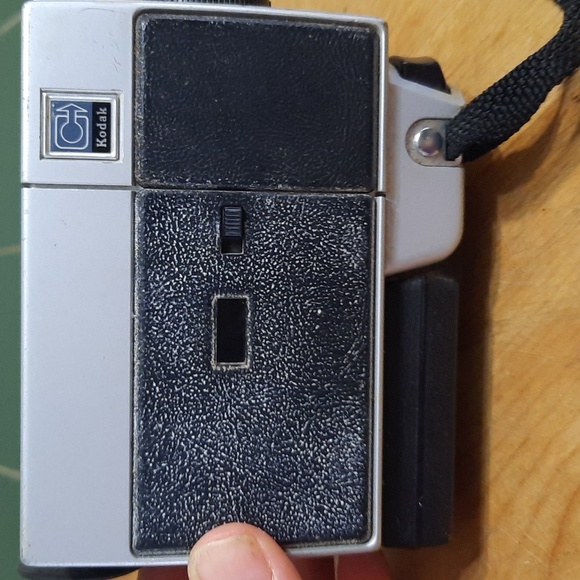 Vintage Kodak Instamatic - Picture 3 of 7